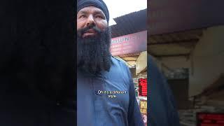 Friendly local helps me order Punjabi Kulcha in Amritsar  #shorts