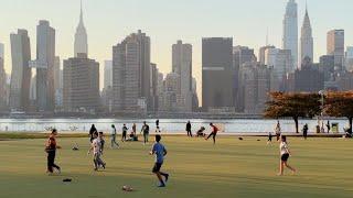 exploring the hidden gems of Long Island City | NYC walking tour 