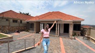 4 Bedroom House For Sale Along Kampala - Entebbe  Uganda @ 850Million Shillings #realestate #house