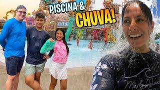 Tomamos banho um de chuva no parque aquático! Família Maria Clara e JP