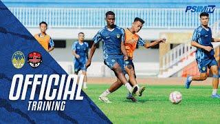 Official Training PSIM Jogja Laga Kandang vs Persekat Tegal