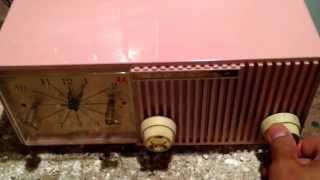PRETTY IN PINK Retro Jetsons 1956 Motorola 57CF Tube AM Clock Radio WORKS!