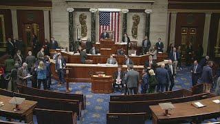 Government avoids shutdown, Social Security bill passed