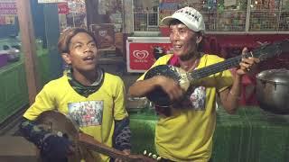 VISAYAN XMAS SONG USING HOMEMADE UKELELE | SOMMY BUFE | BOY SANDOK