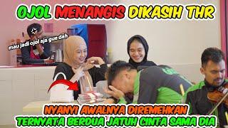 Ojol menangis dikasih THRNyanyi Awalnya DiremehkanTernyata berdua Jatuh cinta sama dia#prank #ojol