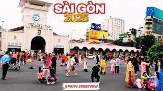 NEW YEAR 2025 - CROWDS OF VIET NAMESE FLOODING TO BEN THANH MARKET TO TAKE PHOTOS IN AO DAI