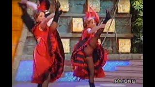 Sexy FLEXIBLE Italian girls dancing can can showing off SPLITS