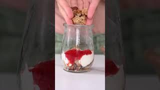 Healthy Fruit and Yogurt Parfait 