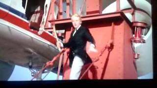 James bond vs max zorin golden gate bridge scene