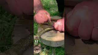 Survival Skills:Lifehack Sharp Knife from a Metal Lid #survival #outdoors #lifehack #shorts