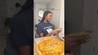 Speaking a different language for pizza|Hola #Spanish #despasito  #shortsvideo #shortsviral