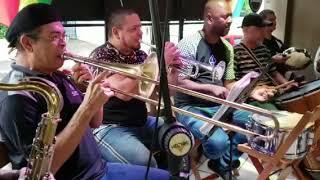 Orquestra de Bolso - Dois de Macacão