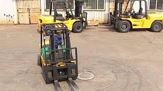 cheap price 3 ton diesel forklift truck.flv