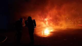 Bamberg: Feuer vor einer Lagerhalle der Lebenshilfe verursacht hohen Schaden