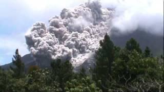 Arenal Volcano in Costa Rica "erupting"