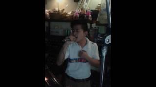 Nepali boy of cafe delhi hieghts  singing english song