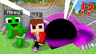 Minecraft, But A Black Hole Grows Every Second In Minecraft Baby JJ and Mikey challenge (Maizen)