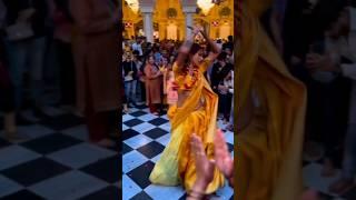 Vrindavan iskcon temple bhajan dance #vrindavan #iskcon #dance #bhajan #krishna #radhe #shorts #4k