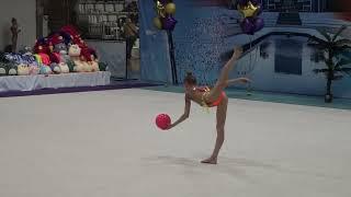 Савельева Валерия 2010 мяч