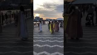 روسيات يرقصن رقص عراقي ريفي في روسيا