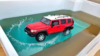 Sliding Diecast Cars Jump into the Water