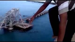 A man jumps from Pamban bridge to Sea shocking video 2