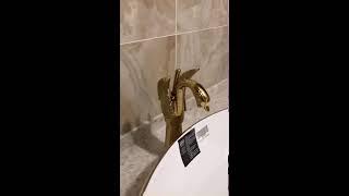 Столешница в ванную из искусственного камня