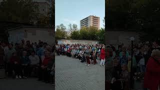 Дмитрий Медведев - "Розовый вечер"