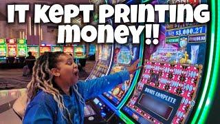 She Found A Money Printing Machine At The Casino!!