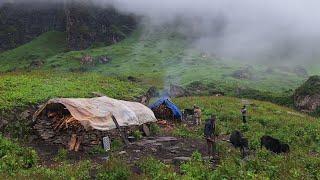 Very Poor and Happy Life in Nepali Mountain Village || Most Peaceful And Relaxing Village Life