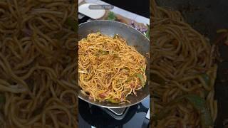 Thele Vaala CHOWMEIN ️ #shorts #chowmein #noodles #noodle #chowmeinrecipe #noodlesrecipe