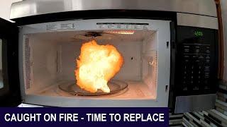 Microwave – How to Take Out and Install (Over the Stove)