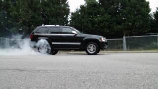 06 HEMI GRAND CHEROKEE BURNOUT