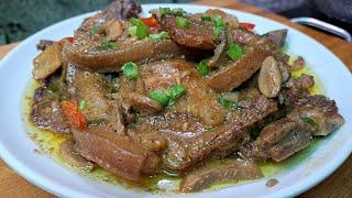 ANG SARAP!! PORK CHOPS WITH CREAMY MUSHROOM SAUCE! | SUPER EASY PORK RECIPE | Tambayan Cooking