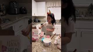 NO-BAKE UNICORN PUDDING PARFAIT #shorts #toddlerbaking #bakingvideo #tiktok