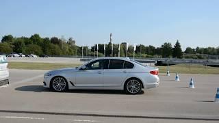 Auto braking BMW 5 series G30