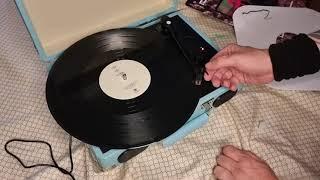 DIGITNOW - Suitcase vinyl Player! Amazing!! CHEAP: Review and demo