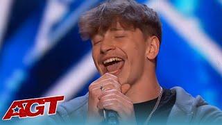 British Rising Sensation Lee Collinson Gets Standing Ovation on America's Got Talent