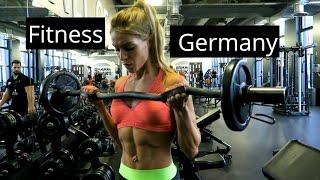 female fitness workout Germany - Ann-Kathrin Martin