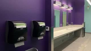 Locker Room Tour - UW Recreation