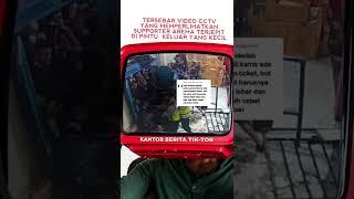 Beredar Video CCTV Saat Aremania terjepit dipintu 13 #shorts #aremafc #aremania #kanjuruhanberduka