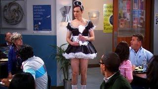 Sheldon hace TODO lo que Howard le PIDA | The Big Bang Theory (Latino)