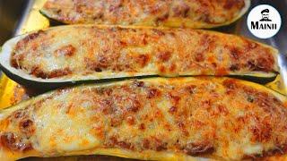 Gefüllte Zucchini Schiffchen mit Hackfleisch und Käse überbacken