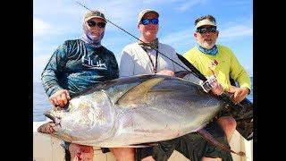 ROD BREAKER!! Giant Yellowfin Tuna on the Inshore Kit  - ComeFishPanama April 2018