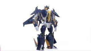 Video Review of the Transformers Prime (RiD) Voyager Class: Dreadwing