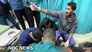 Israeli forces raid Gaza's largest functioning hospital