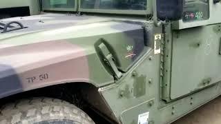 Знайомство із органами керування HMMWV. Приборна панель, світлові режими.