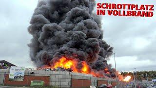 [GROSSBRAND IN BOCHUM] - Schrottplatz in Vollbrand | Massive Rauchentwicklung & Feuerbälle -