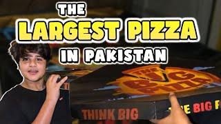 The Largest Pizza In Pakistan | Sami Khan