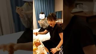 SNS에서 처음으로 귀엽다라는 말을 들은 여고생
